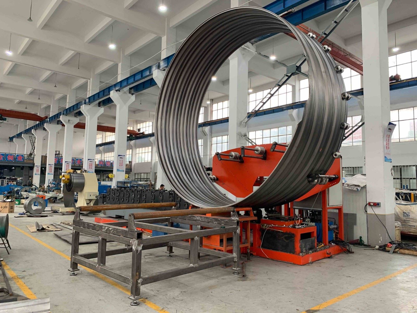 Spiral Duct Forming Machine.jpg Spiral Duct Forming Machine.jpg