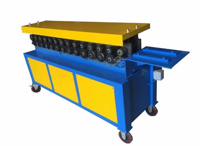 Máquina de fazer flanges para formação de dutos de ar HVAC